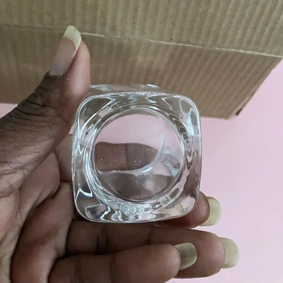 (6) Glass Shot Glasses - Picture 4 of 7